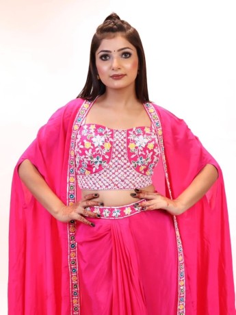 become-a-certified-makeup-artist-enroll-in-the-best-makeup-artist-course-with-expert-guidance-today-big-0