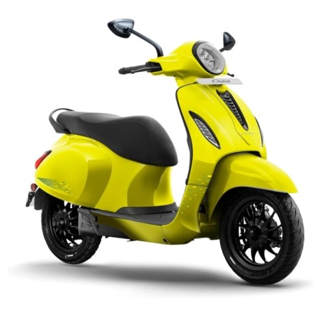 chetak-blue-2909-electric-at-dizzair-big-4