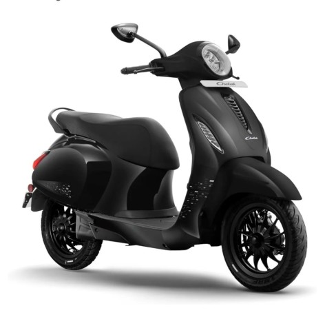 chetak-blue-2909-electric-at-dizzair-big-3