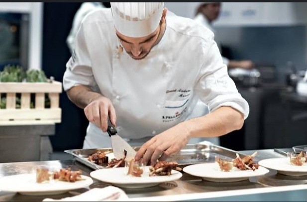 captains-waiter-cashier-thanthoori-cook-chinese-cook8714421133-big-1